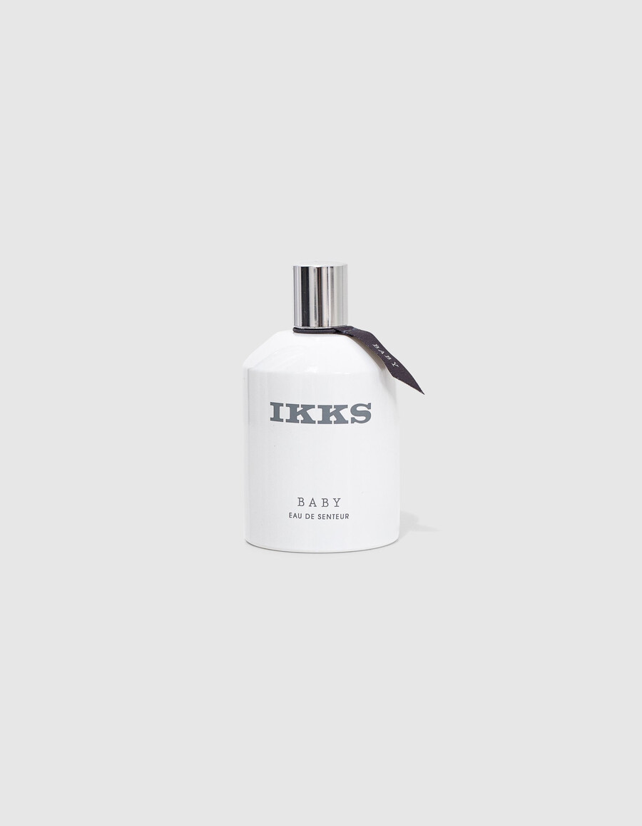 set de regalo con aroma a bebé con ambientador gris y blanco de 100 ml