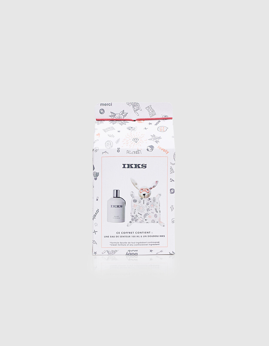 set de regalo con aroma a bebé con edredón rosa y blanco de 100 ml