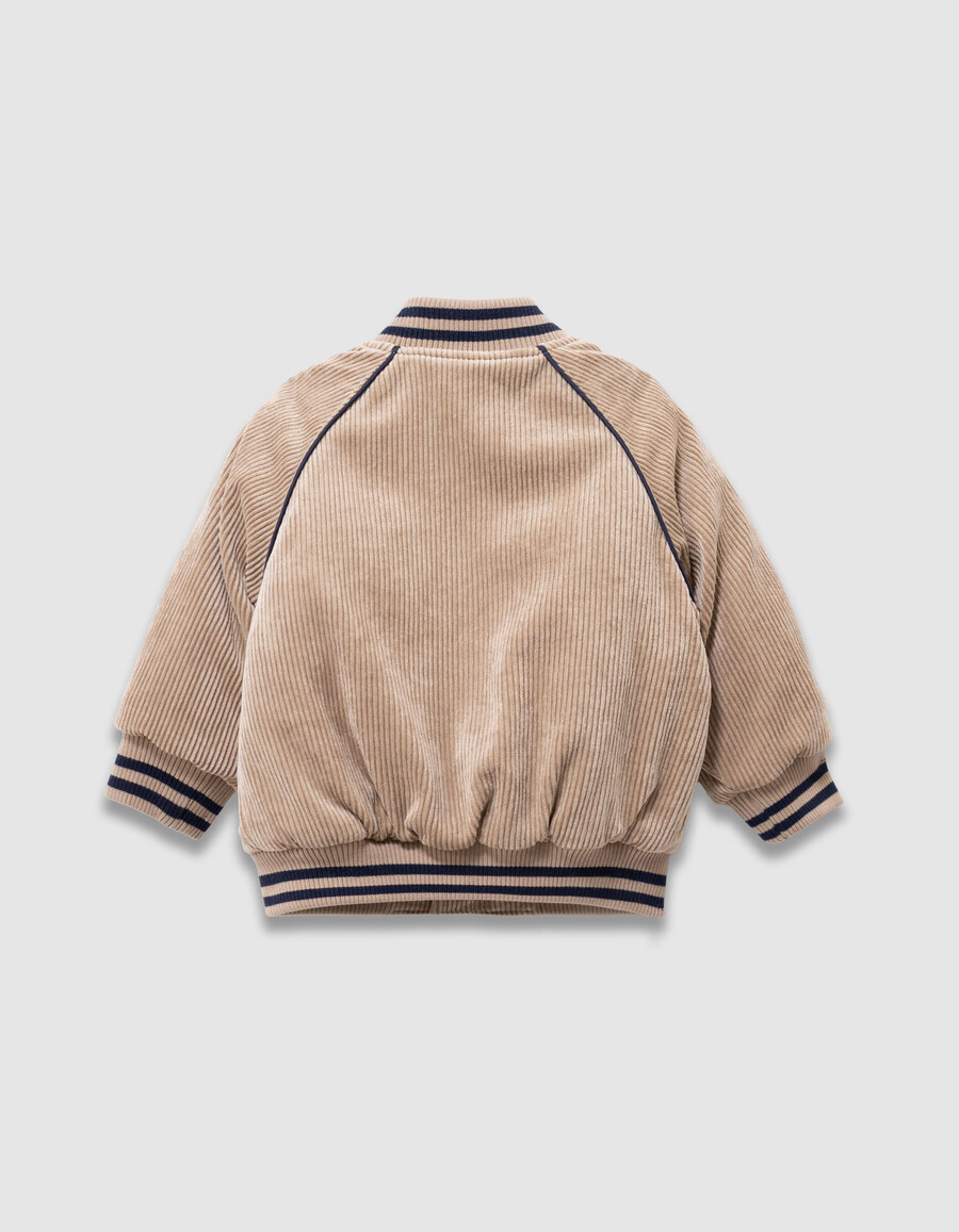chaqueta estilo universitario de pana beige para niño