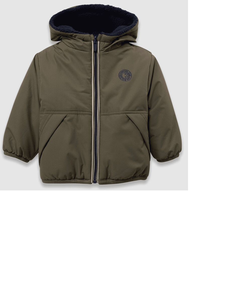 parka reversible de sherpa en color caqui y azul marino para niño