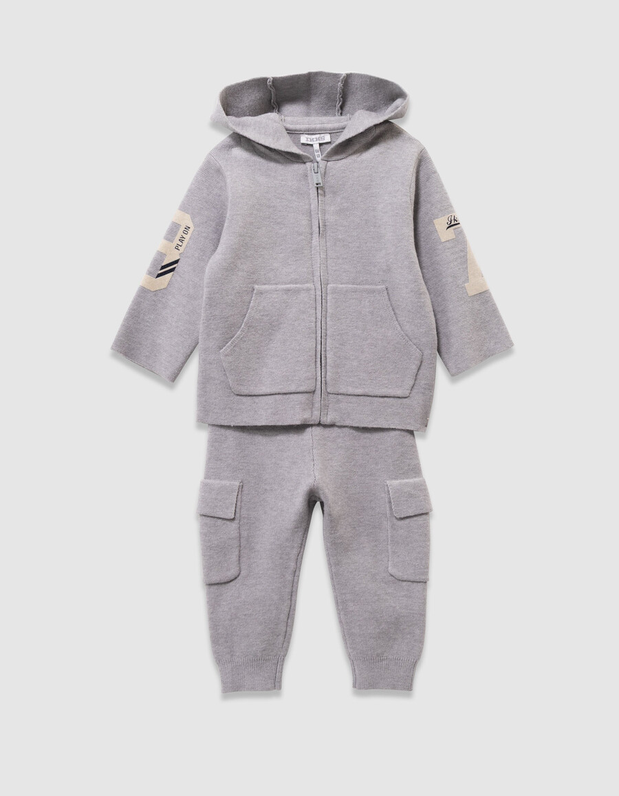 conjunto de cárdigan y pantalón de punto gris para bebé niño