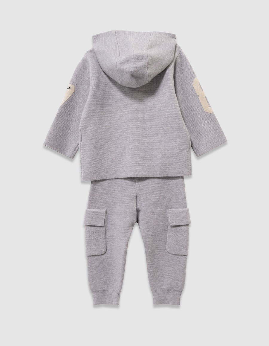 conjunto de cárdigan y pantalón de punto gris para bebé niño
