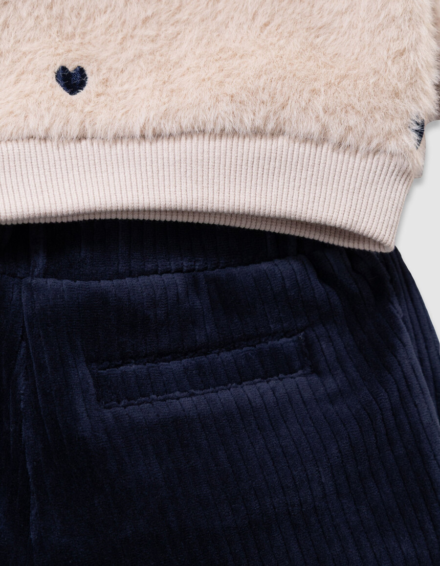 conjunto de sudadera beige y pantalones cortos de terciopelo para bebé niña