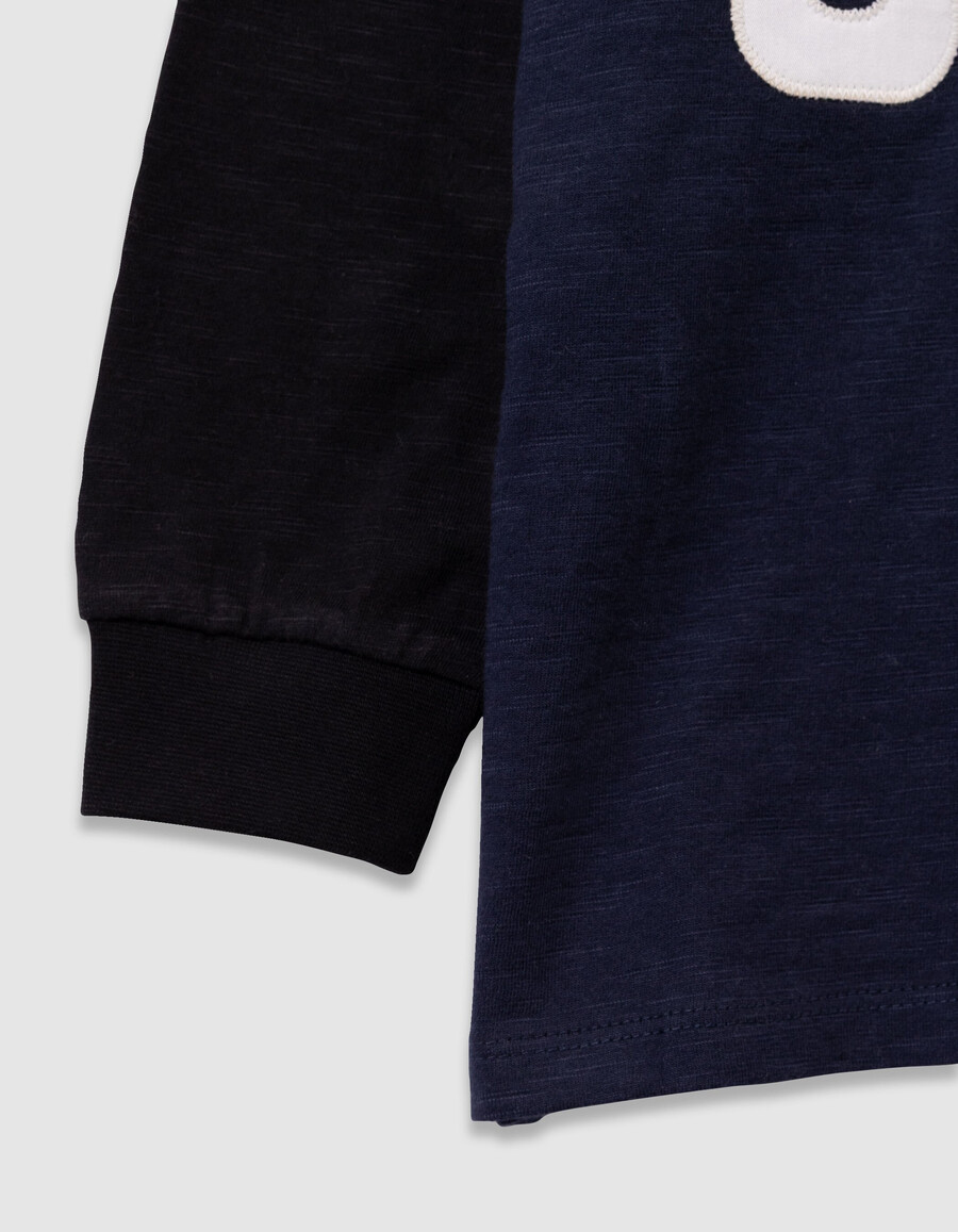 polo azul marinocamellonegro para niño cuello blanco números