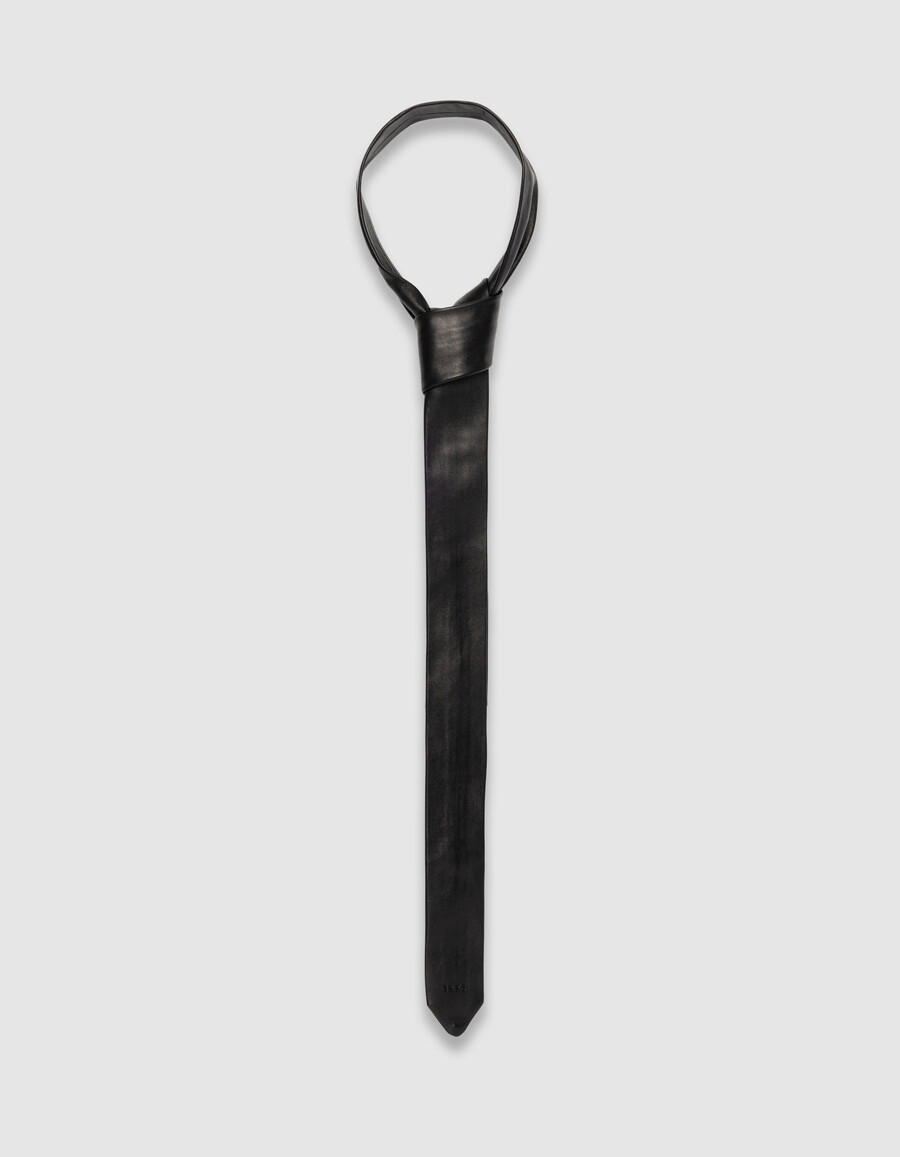 corbata de cuero negra para mujer