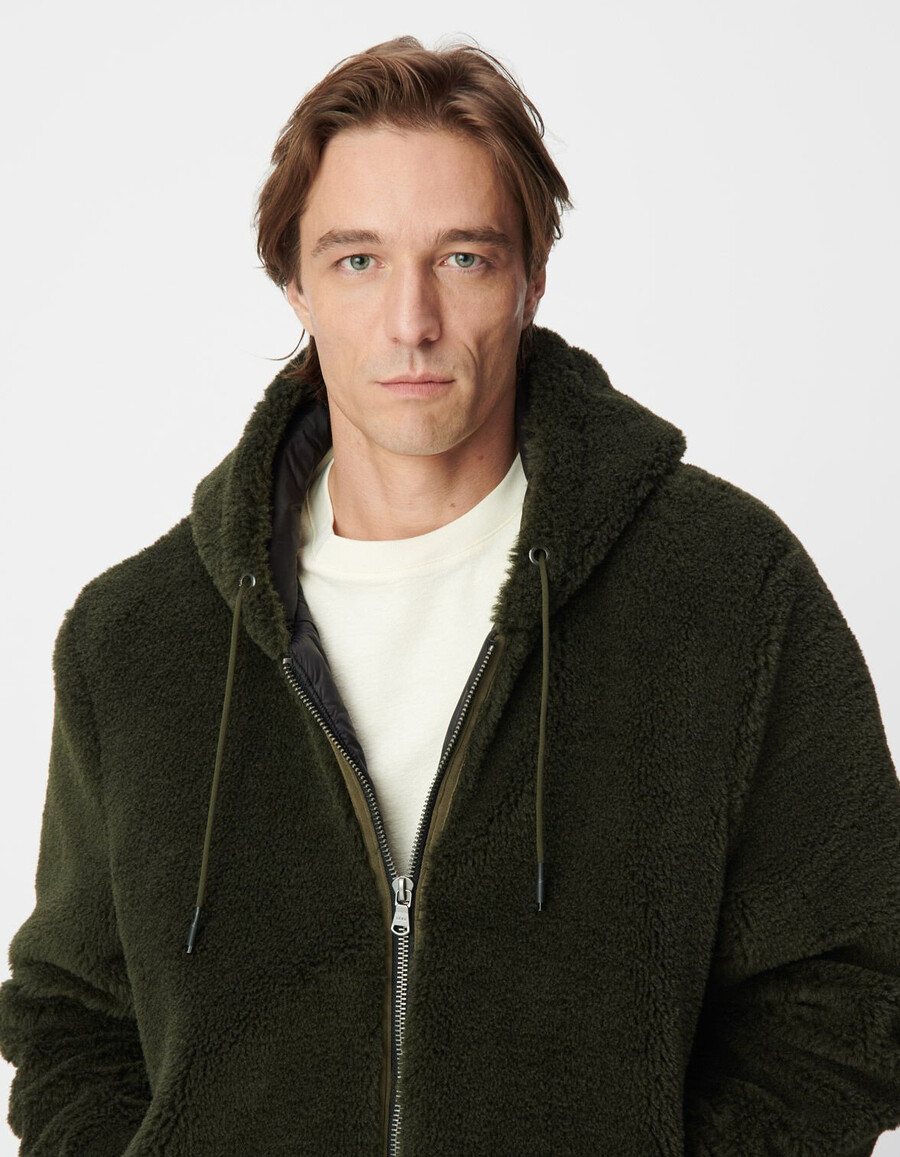 chaqueta interior sherpa caqui para hombre