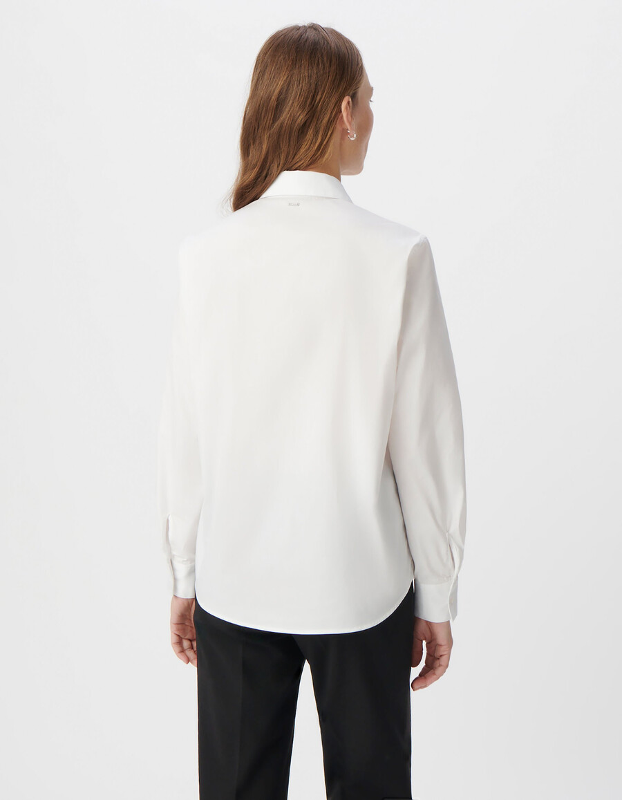 camisa blanca de manga larga para mujer