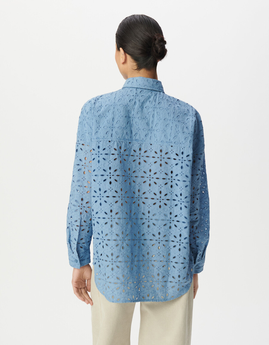 camisa de manga larga con bordado de ojales azules para mujer