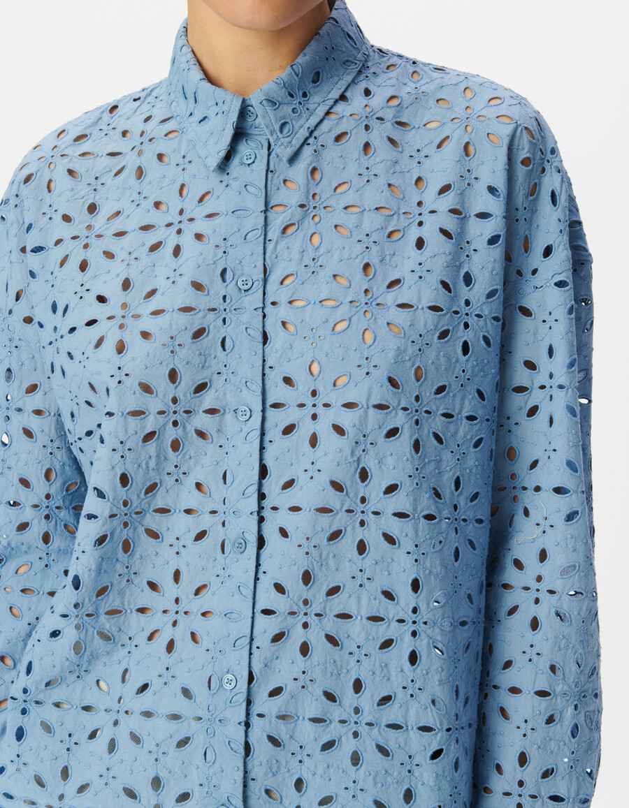 camisa de manga larga con bordado de ojales azules para mujer