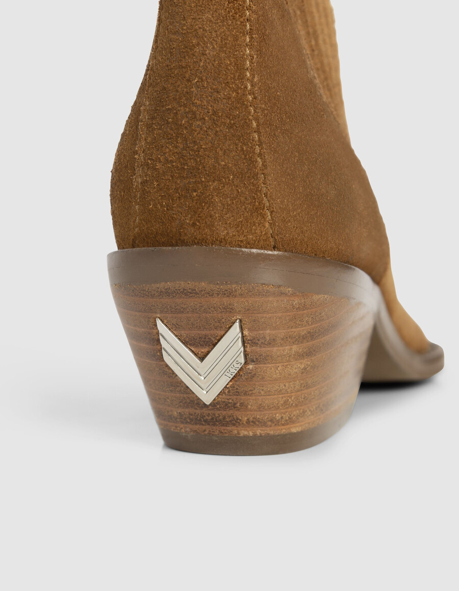 botas chelsea vaqueras de ante color camel para mujer