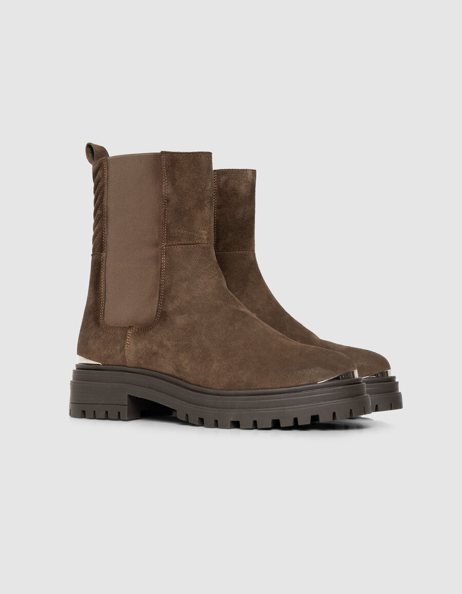 botas chelsea de ante marrón para mujer con suela con tacos