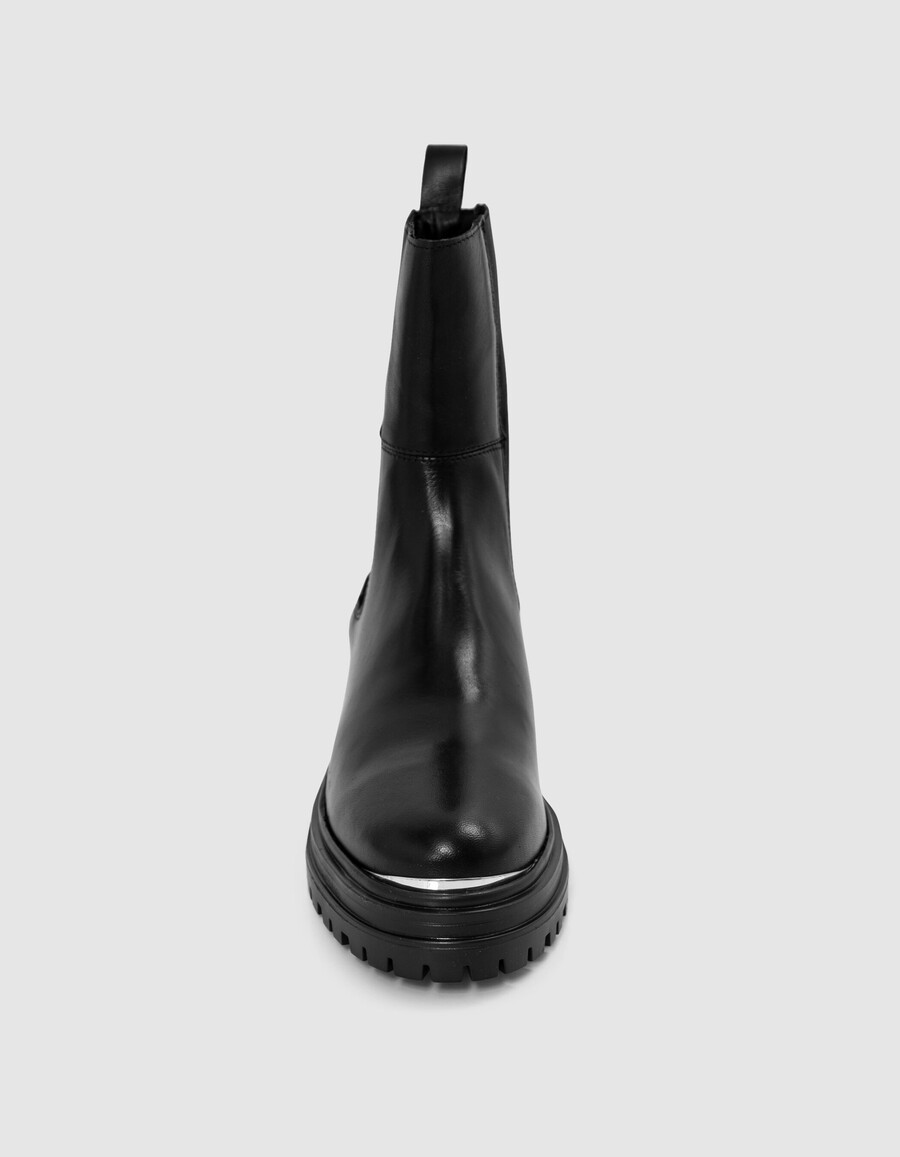 botas de cuero negras chelsa con pasador de metal para mujer