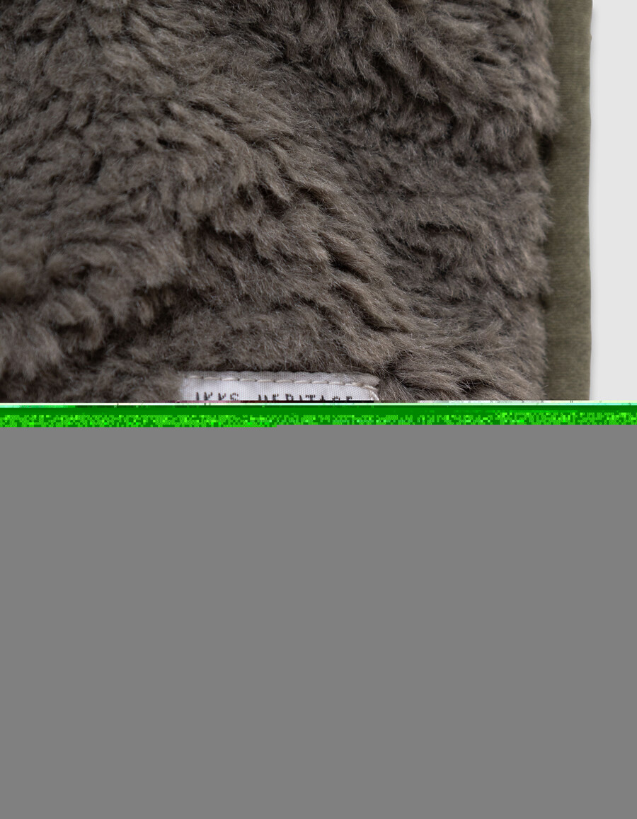 calentador de cuello con cremallera de sherpa caqui para niño