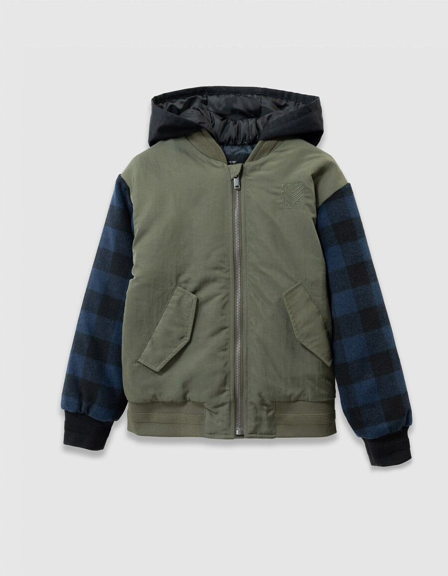 chaqueta estilo bomber con mangas a cuadros color caqui para niño
