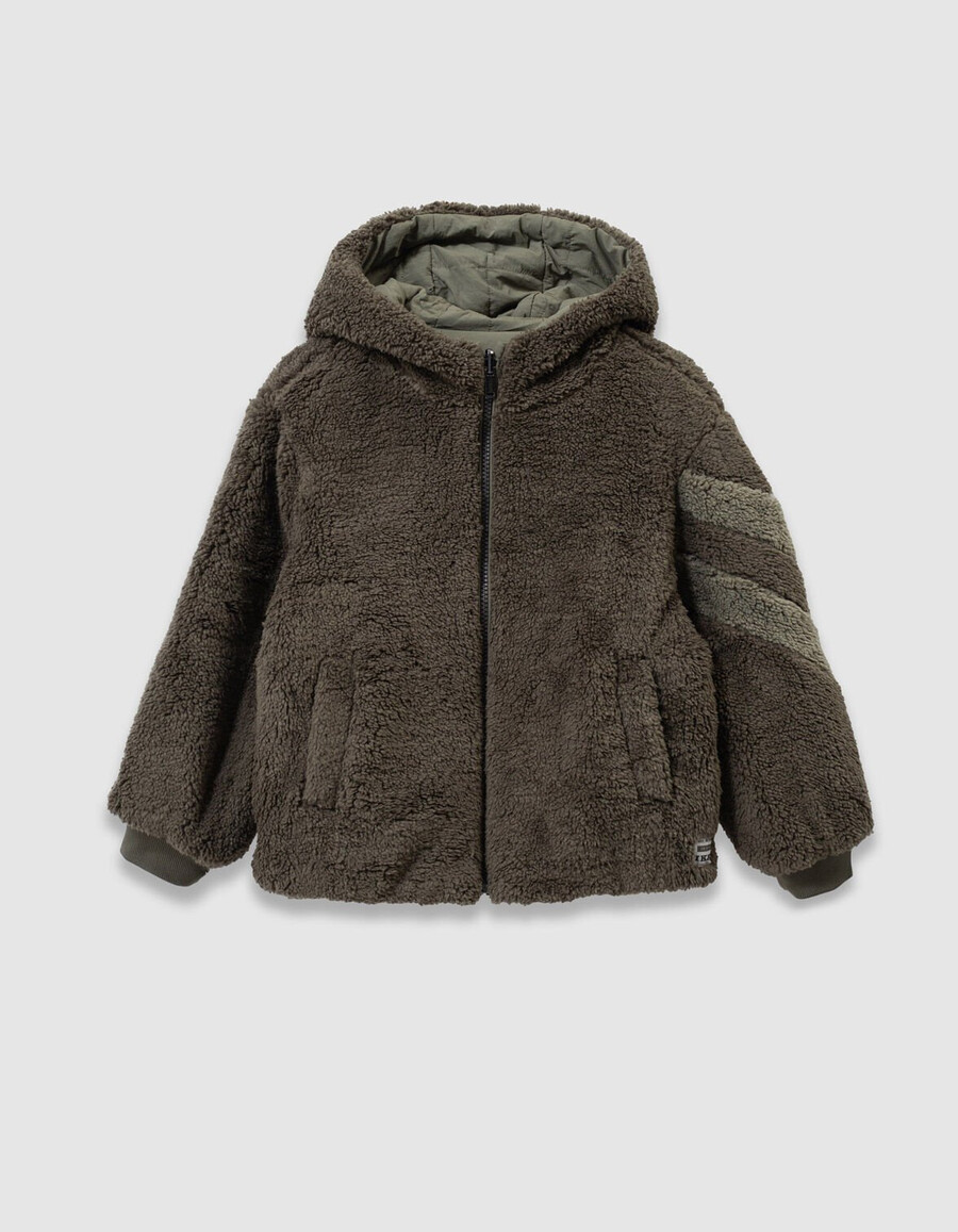 chaqueta acolchada reversible de sherpa y color caqui para niño