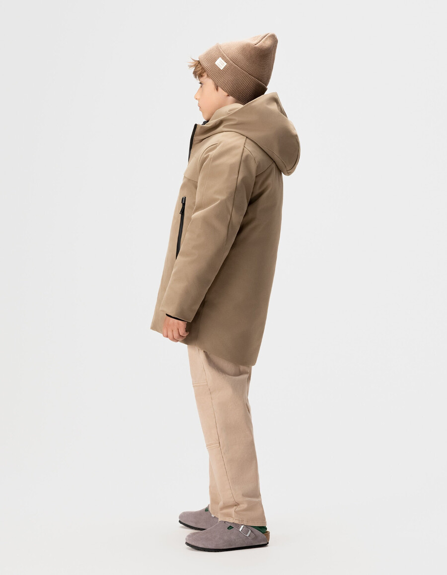 parka beige 2 en 1 y chaqueta acolchada sin mangas para niño
