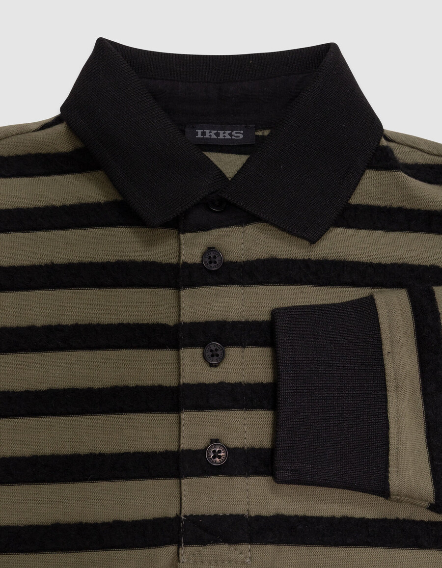 polo de manga larga para niño color caqui con rayas de terciopelo negro