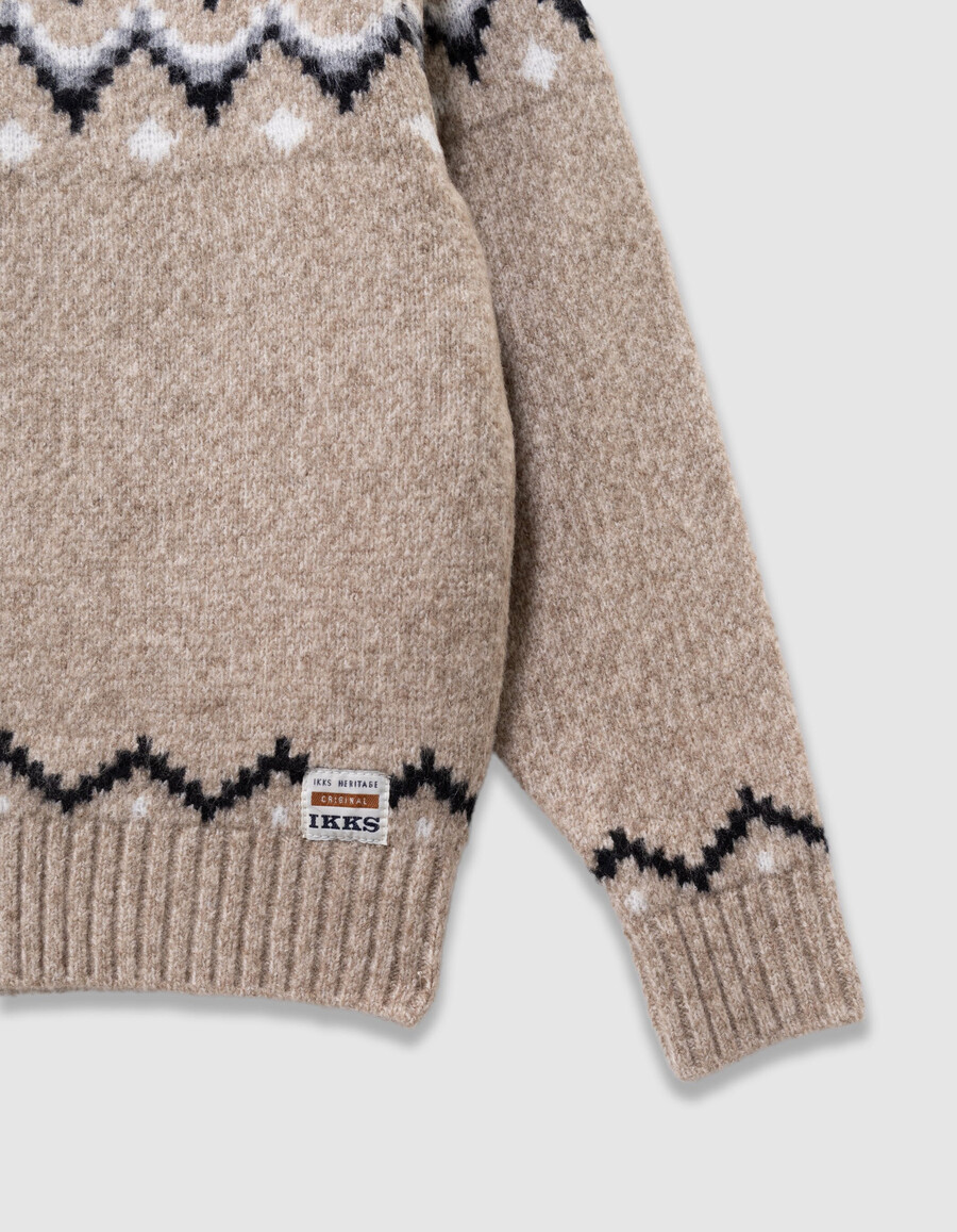 suéter de invierno de punto jacquard beige para niño