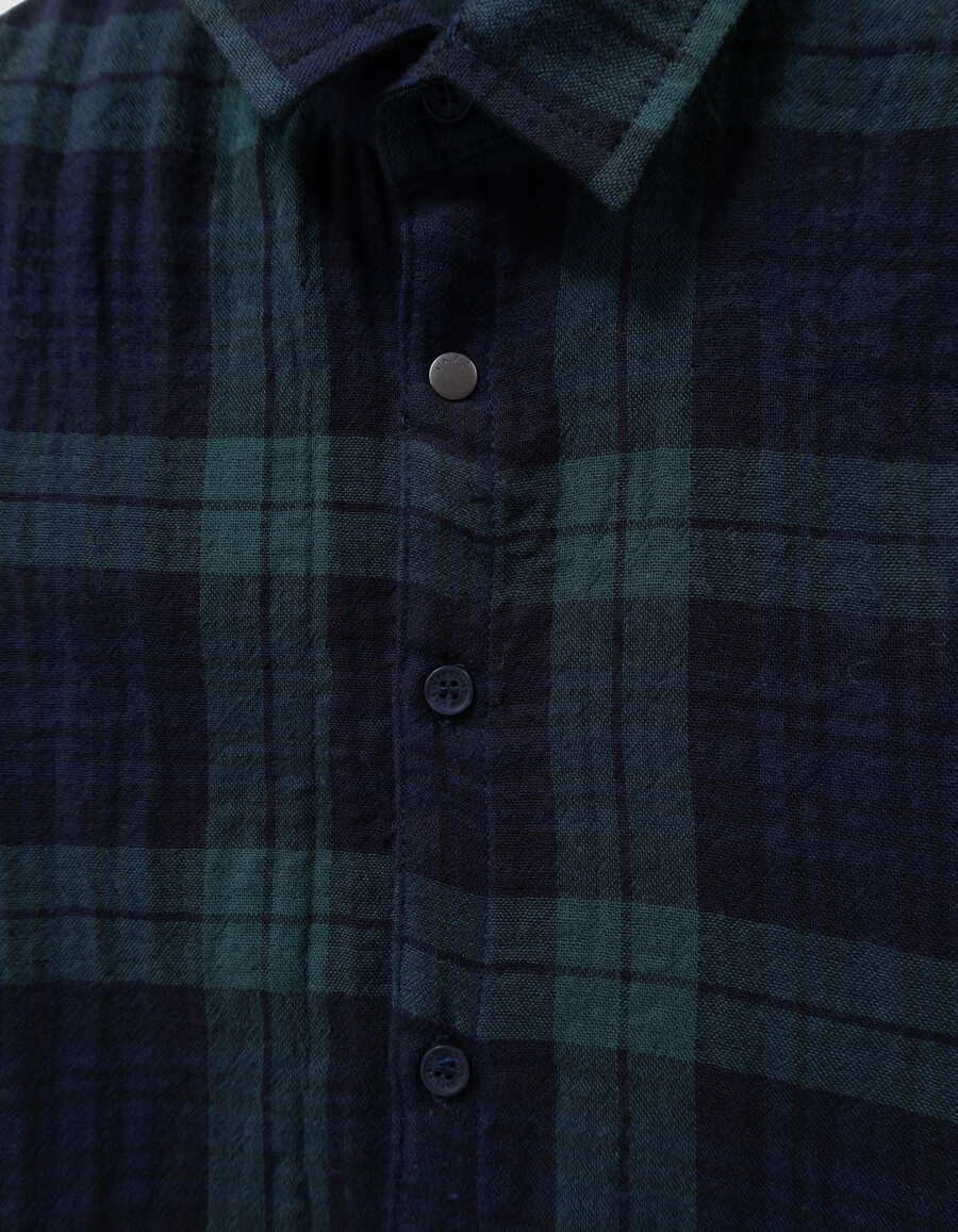 camisa de manga larga a cuadros verdes para niño