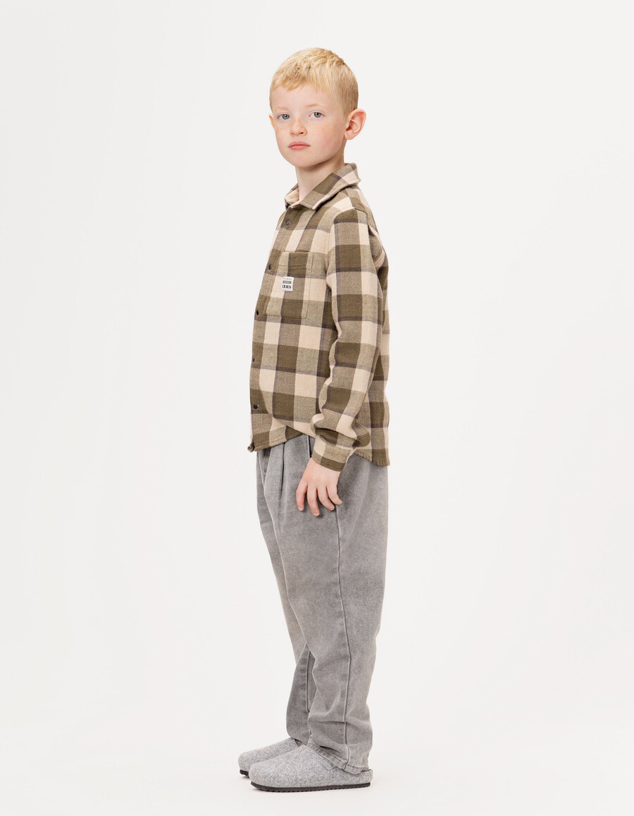 camisa de cuadros caqui y beige para niño