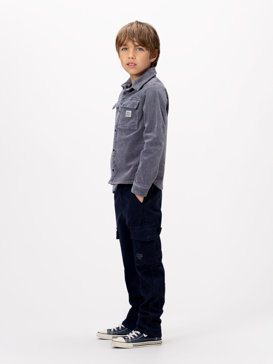 camisa de pana azul para niño con botones a presión