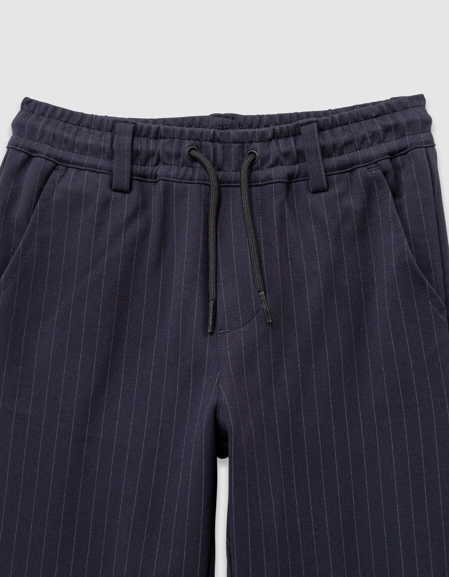 pantalones deportivos holgados de raya diplomática azul marino para niño