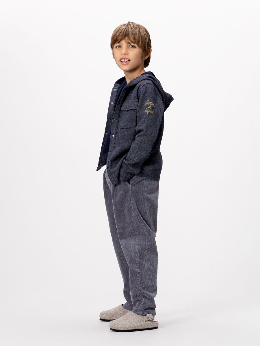 pantalones chinos holgados de pana azul para niño