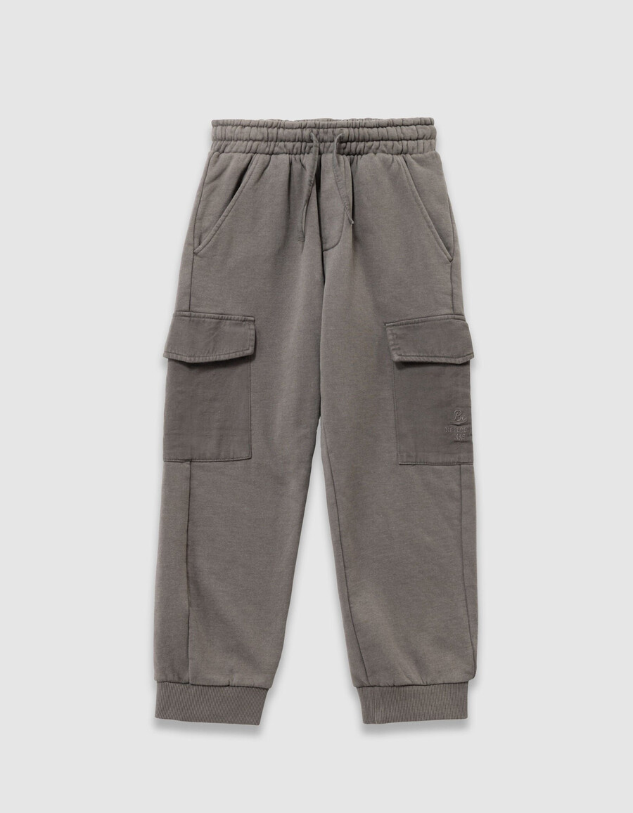 pantalones deportivos estilo cargo de algodón orgánico color caqui para niño