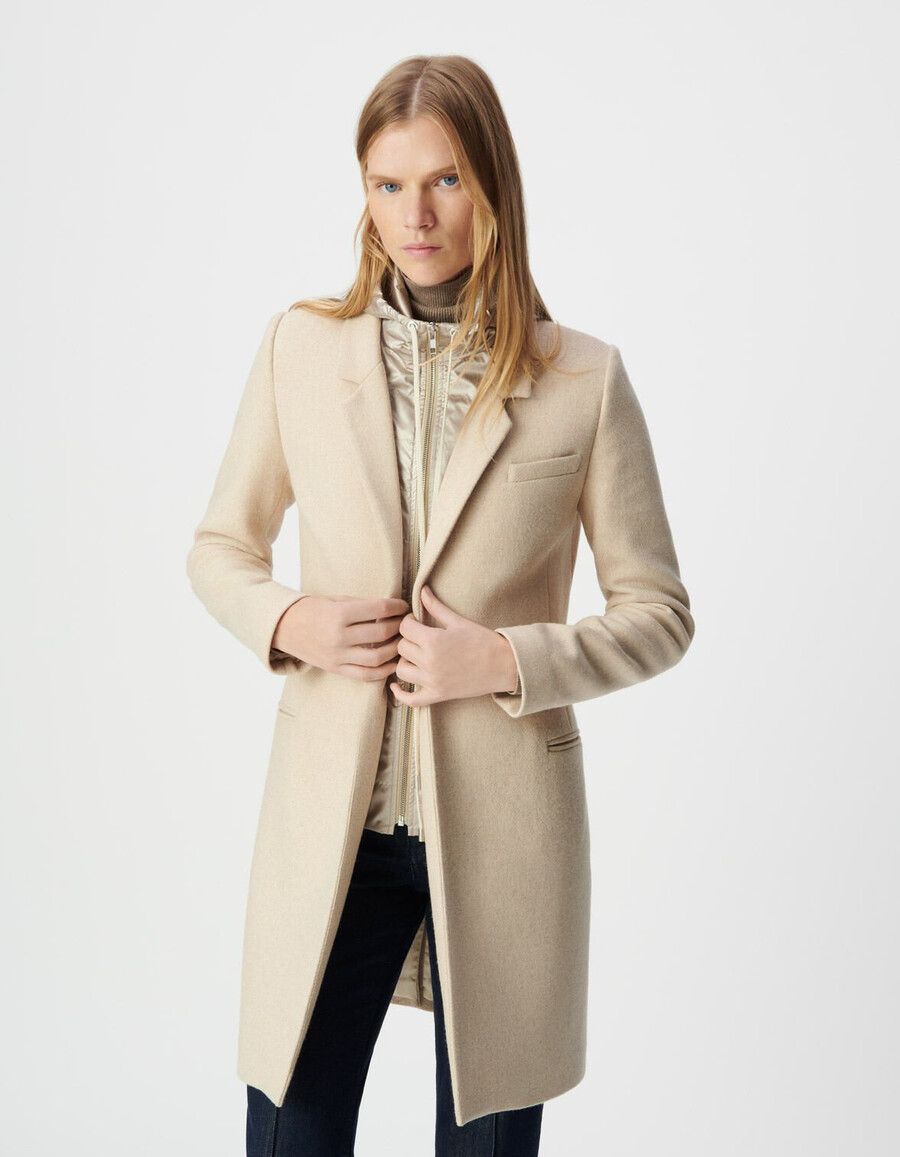abrigo beige para mujer con capucha desmontable