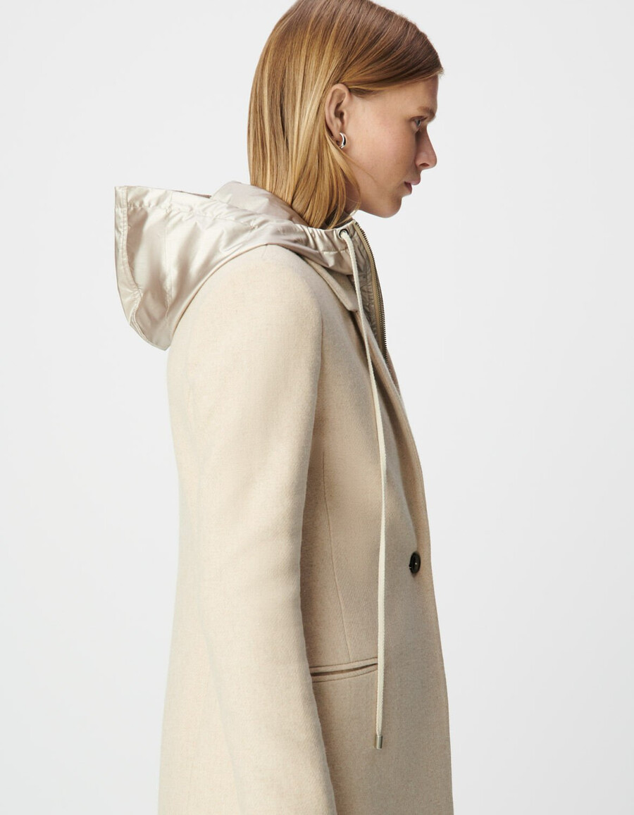abrigo beige para mujer con capucha desmontable