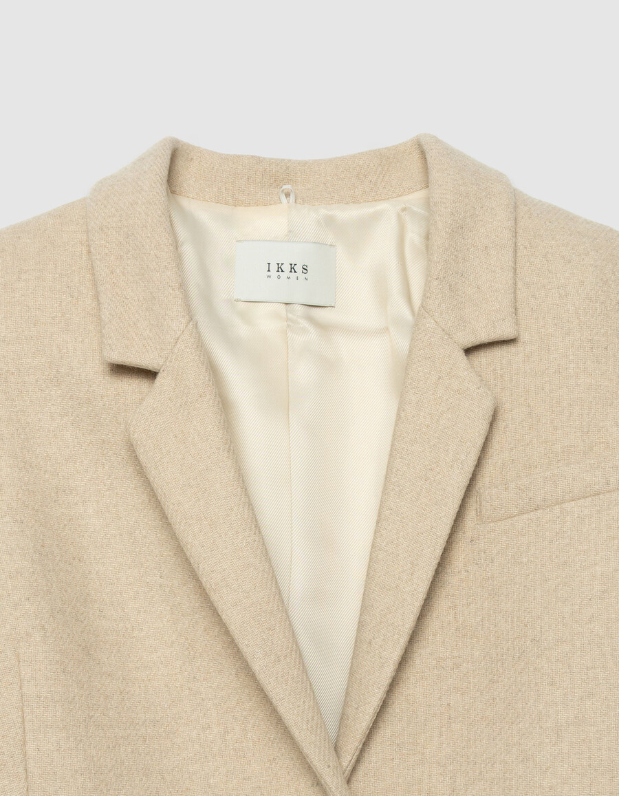 abrigo beige para mujer con capucha desmontable