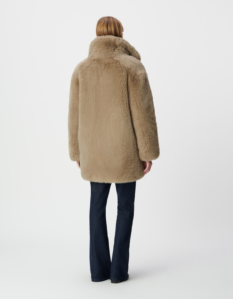 abrigo beige de gran tamaño para mujer