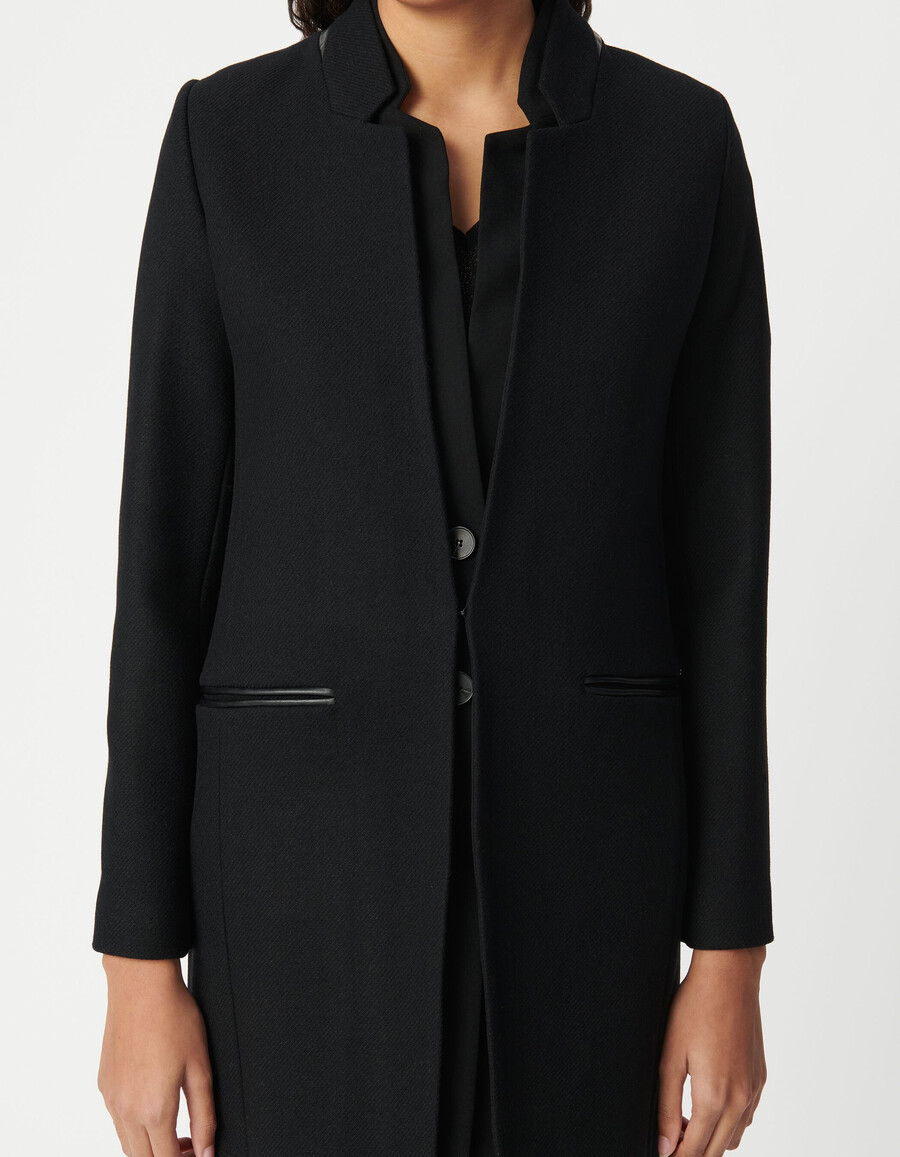 abrigo de cuello negro para mujer