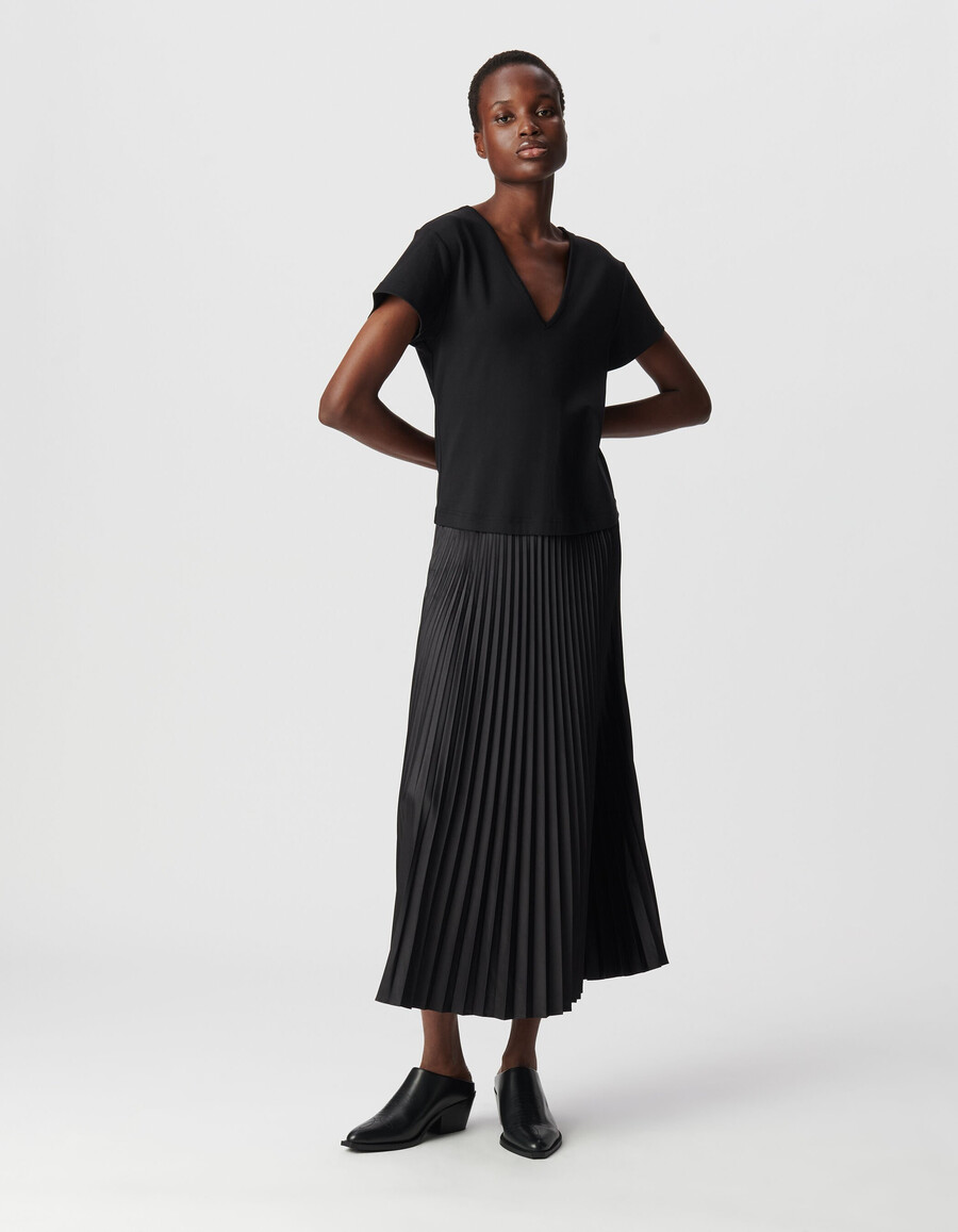 vestido largo plisado de dos materiales negro para mujer