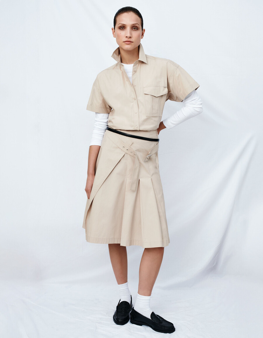 falda plisada envolvente beige para mujer