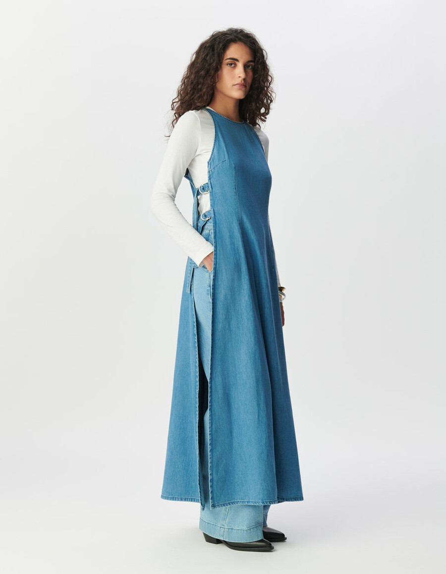 vestido vaquero largo sin agua con laterales abiertos