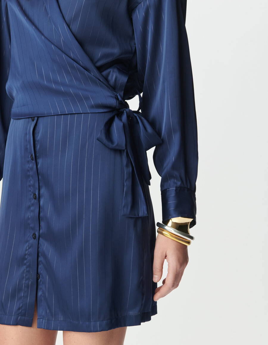 vestido camisero cruzado de rayas azul marino para mujer