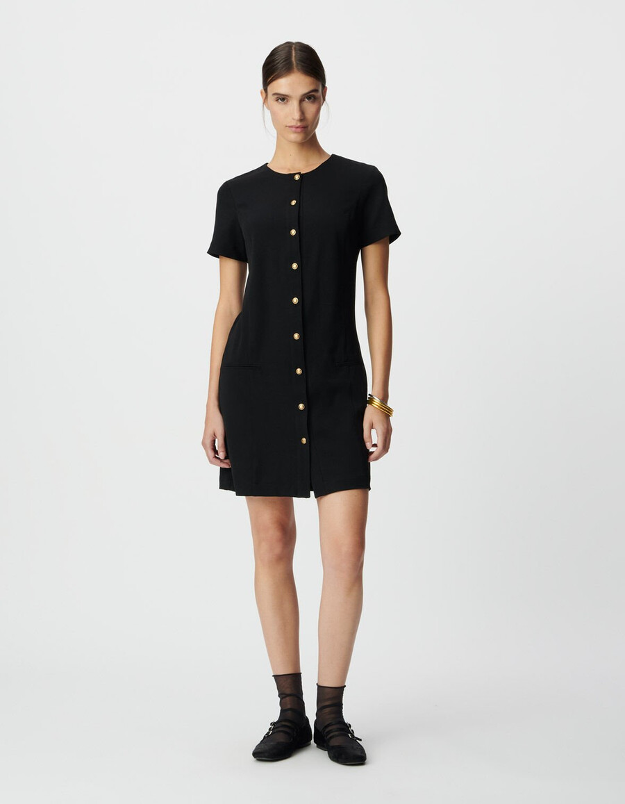 vestido corto negro abotonado al frente para mujer