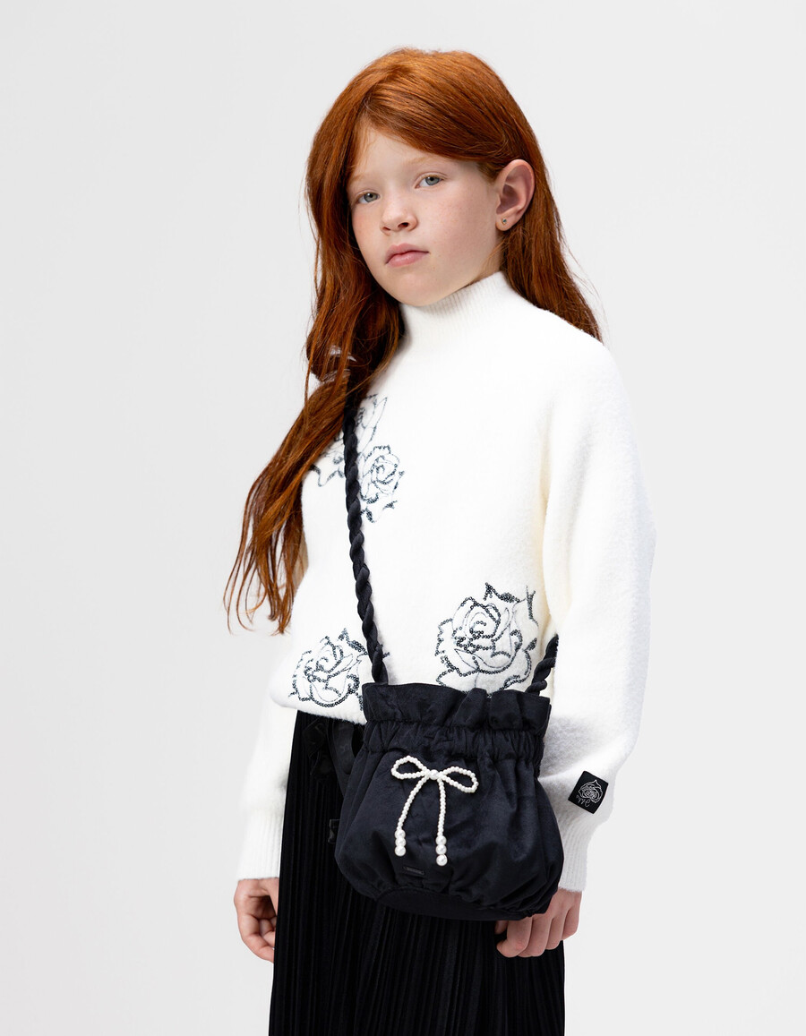 bolso tipo cubo de terciopelo panne negro para niña
