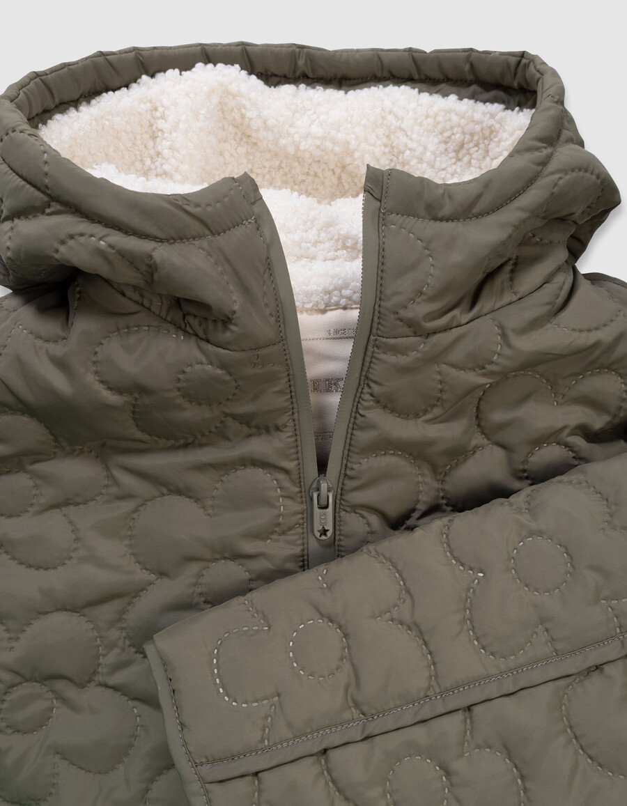 chaqueta acolchada con forro de piel y estampado floral color caqui para niña