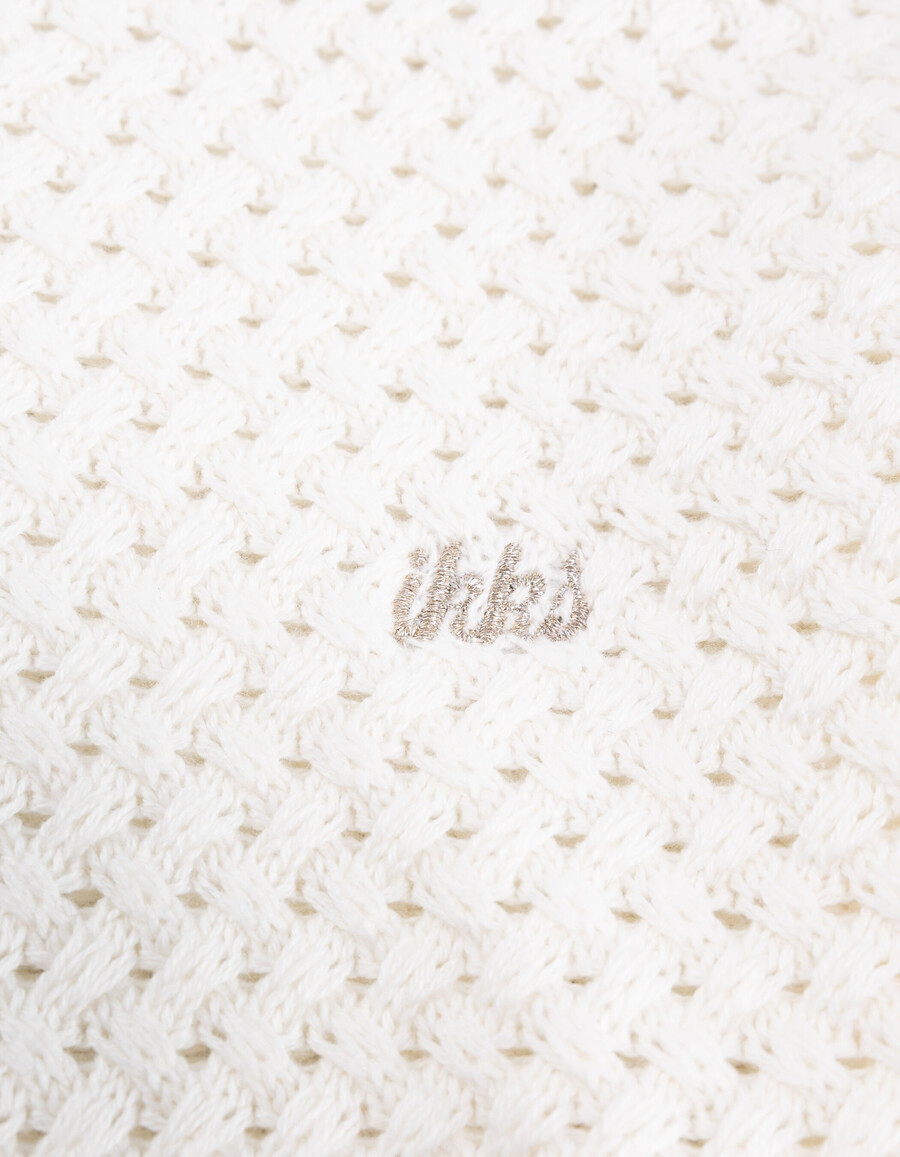 suéter blanco de punto de algodón orgánico con relieve para niña