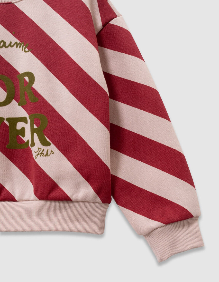 sudadera de niña con rayas rojas y rosas y eslogan