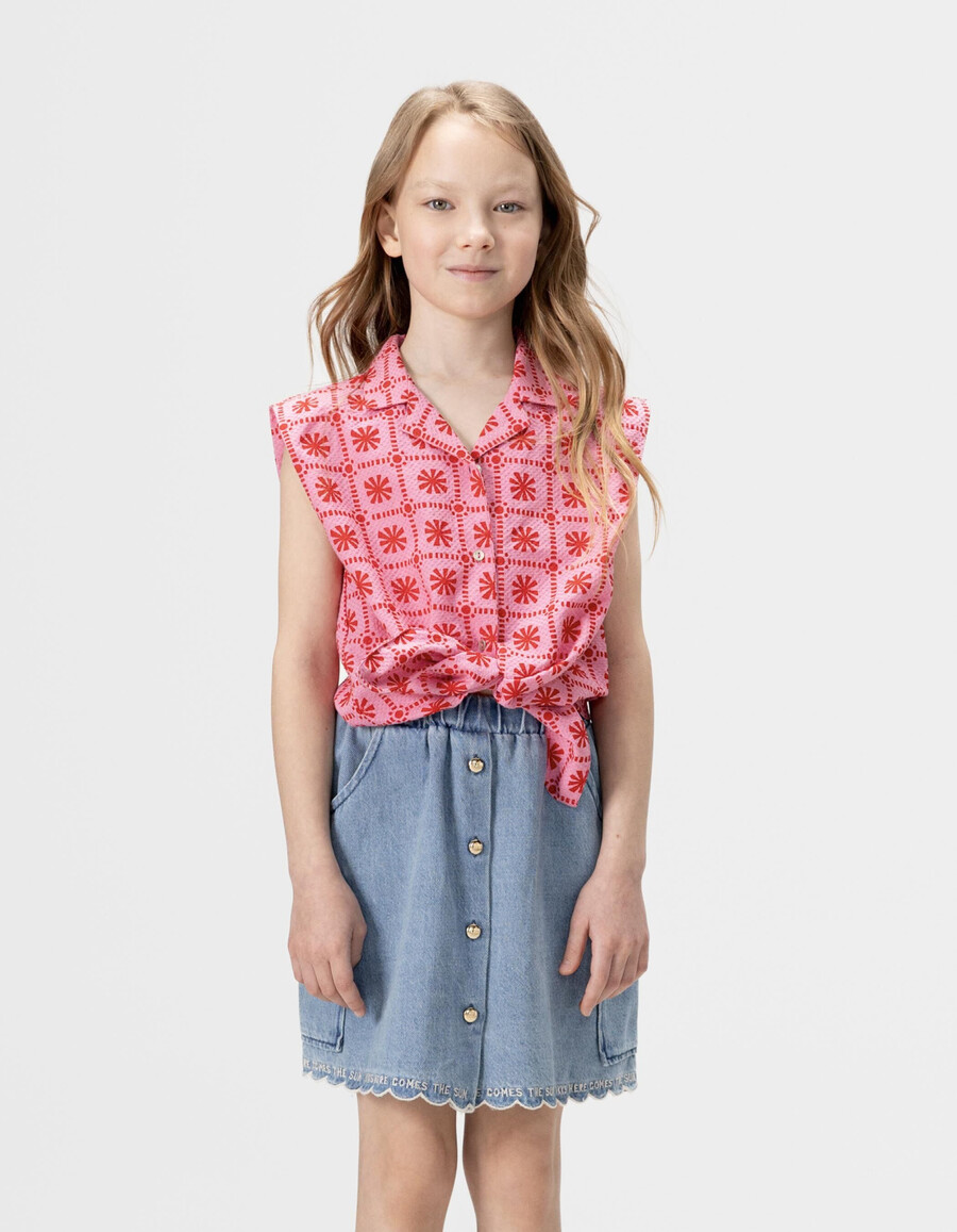 top rosa sin mangas para niña con estampado gráfico rojo