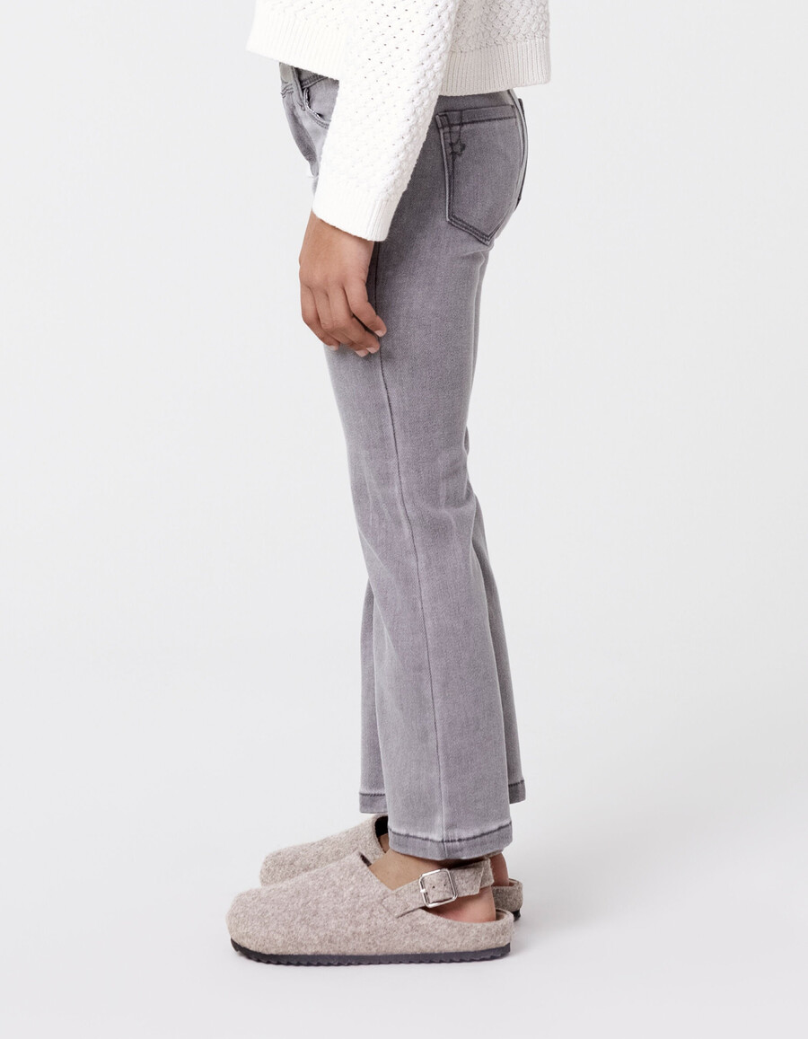 jeans flare grises para niña