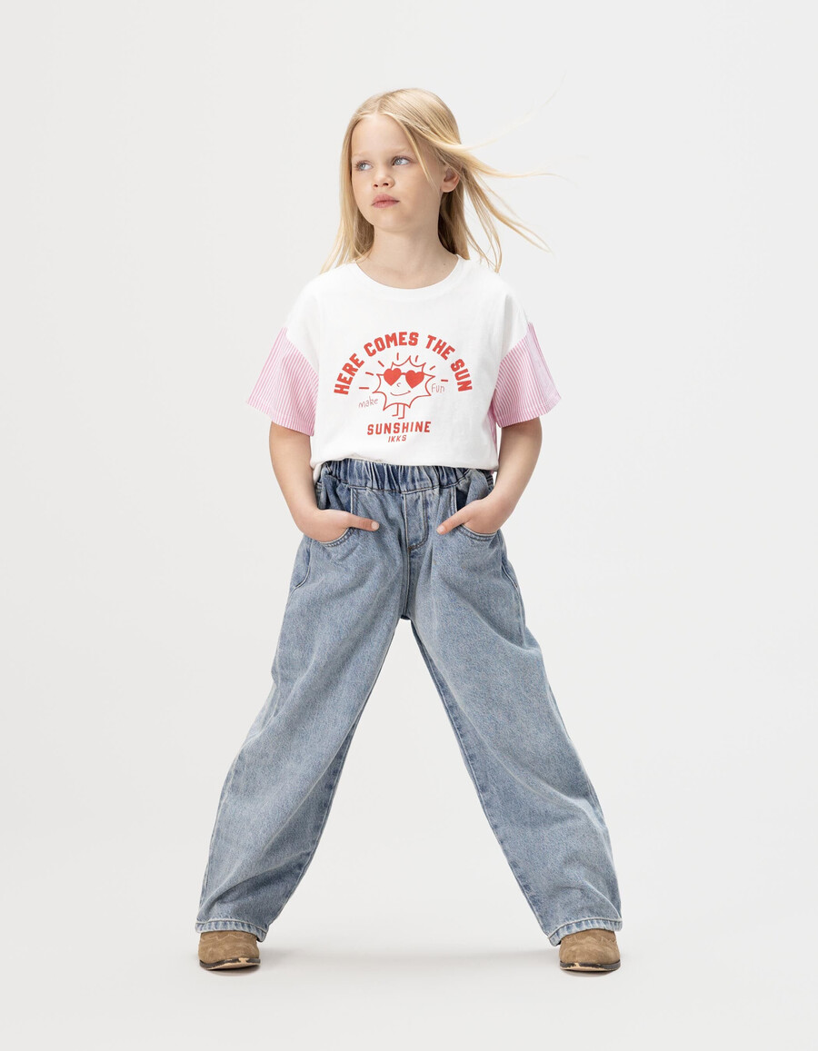 vaqueros azules con cintura elástica para niña
