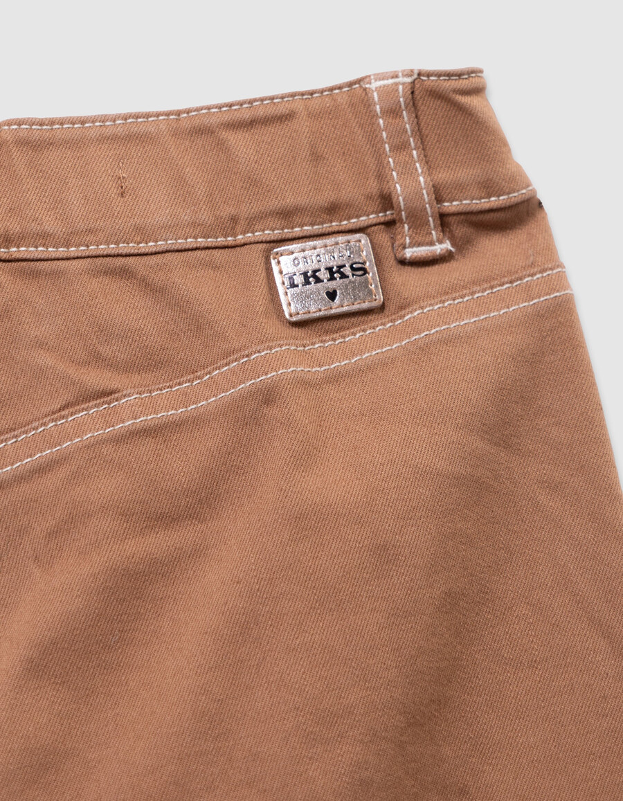 vaqueros anchos estilo cargo color camel para niña