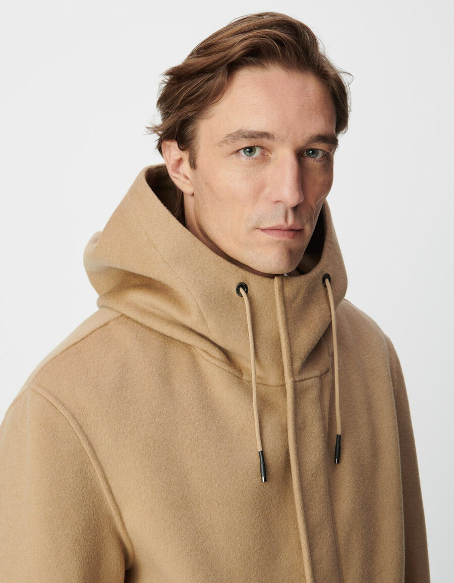 abrigo beige con capucha para hombre esprit duffle-coat