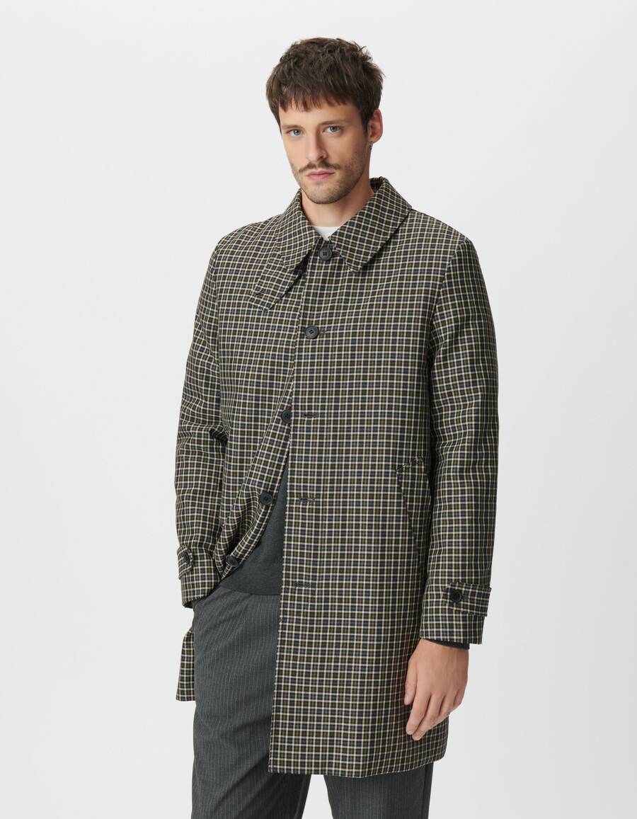 gabardina caqui con estampado de cuadros para hombre