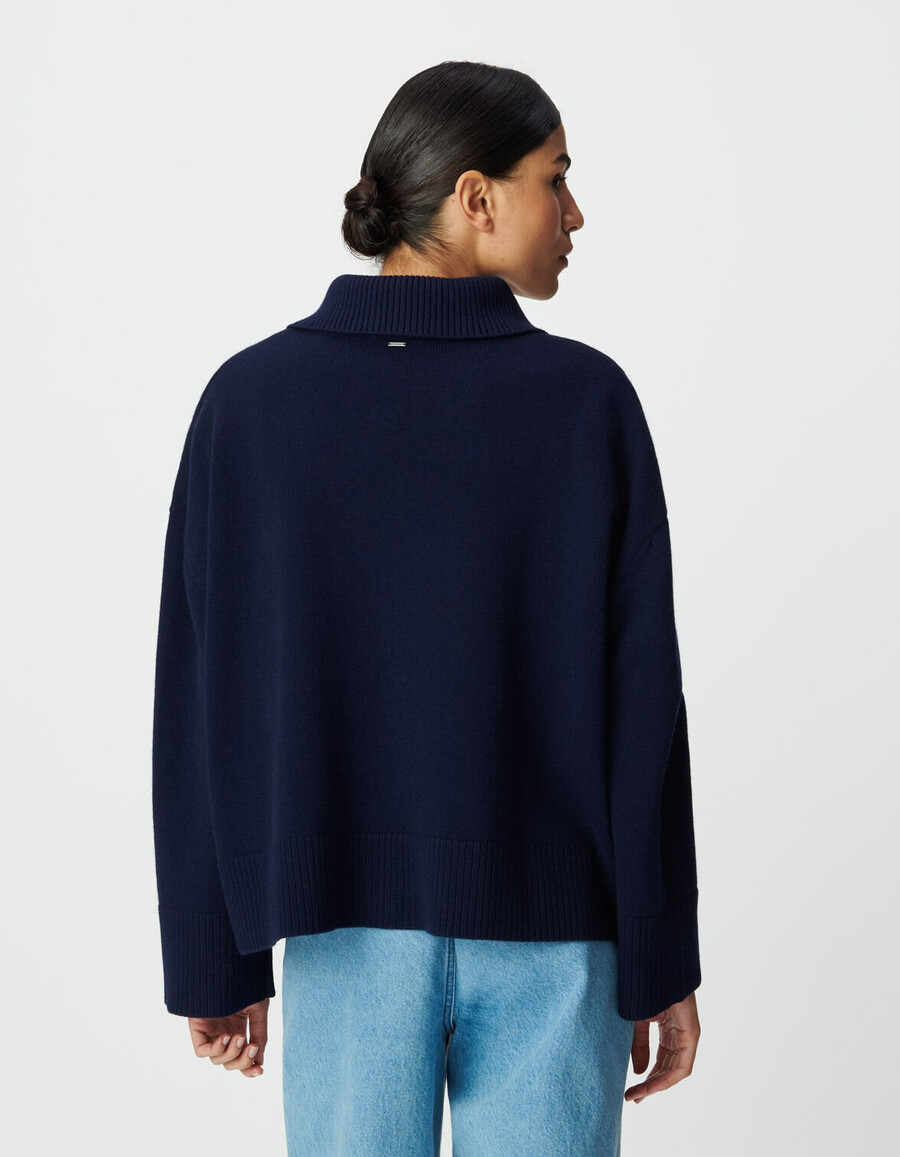 jersey de jacquard a cuadros azul marino con cuello alto para mujer