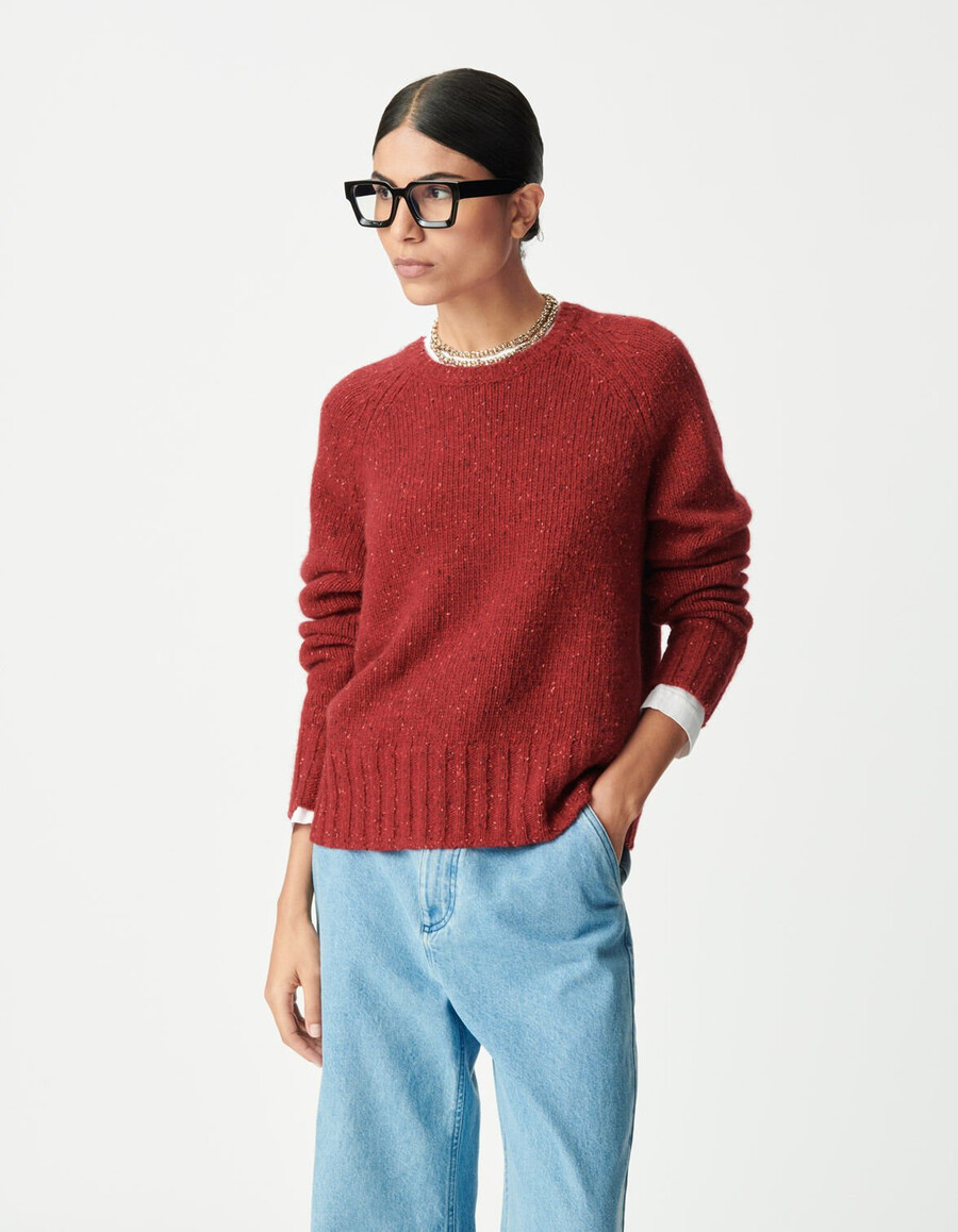 suéter de punto rojo con cuello redondo para mujer
